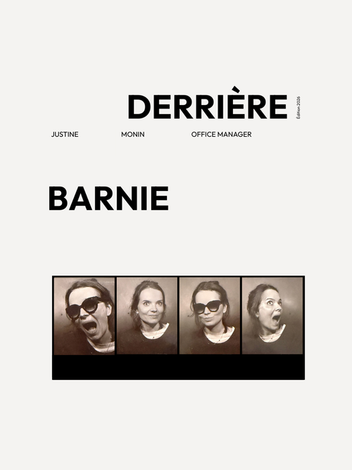 Derrière BARNIE : Justine MONIN