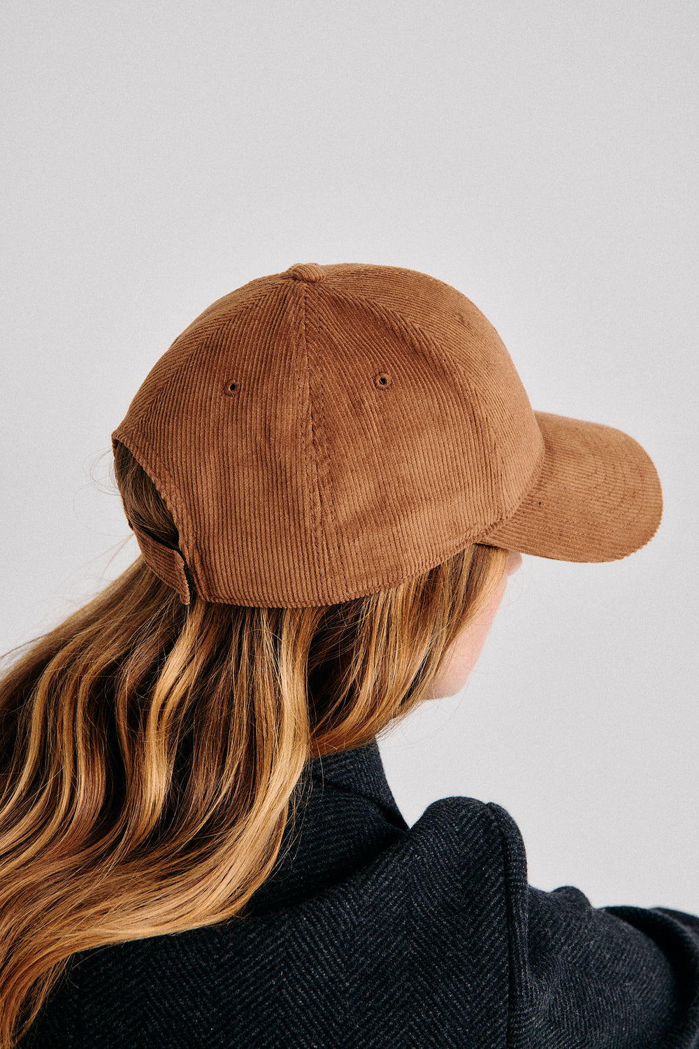 Casquette en velours camel Willow 2