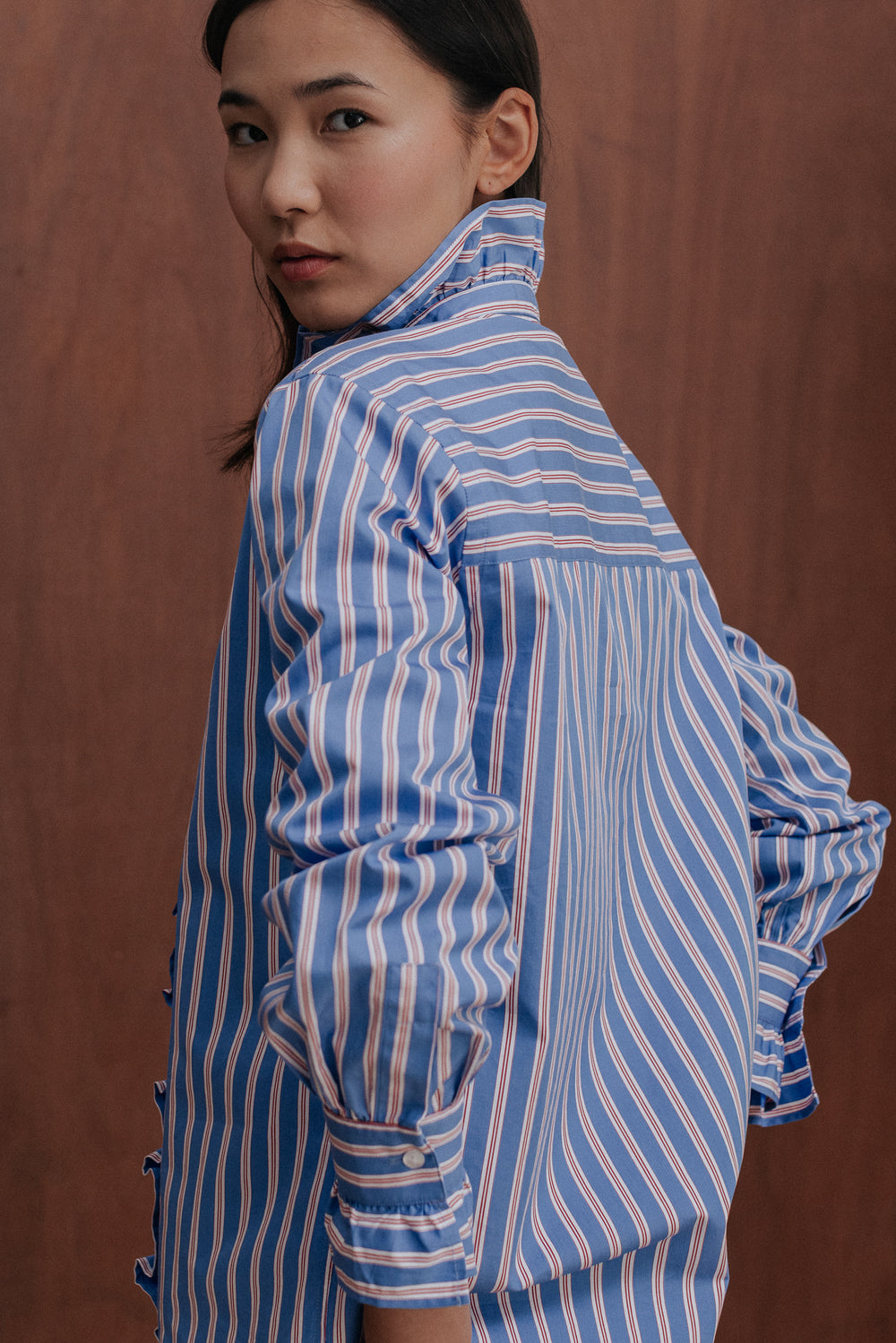 Chemise Marilou bleu ciel rayures rouges
