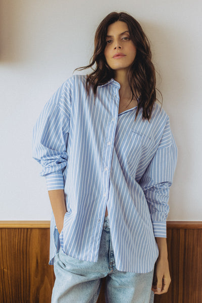 Chemise à rayures bleues larges et fines - manches longues Chemise à rayures bleues larges et fines - manches longues