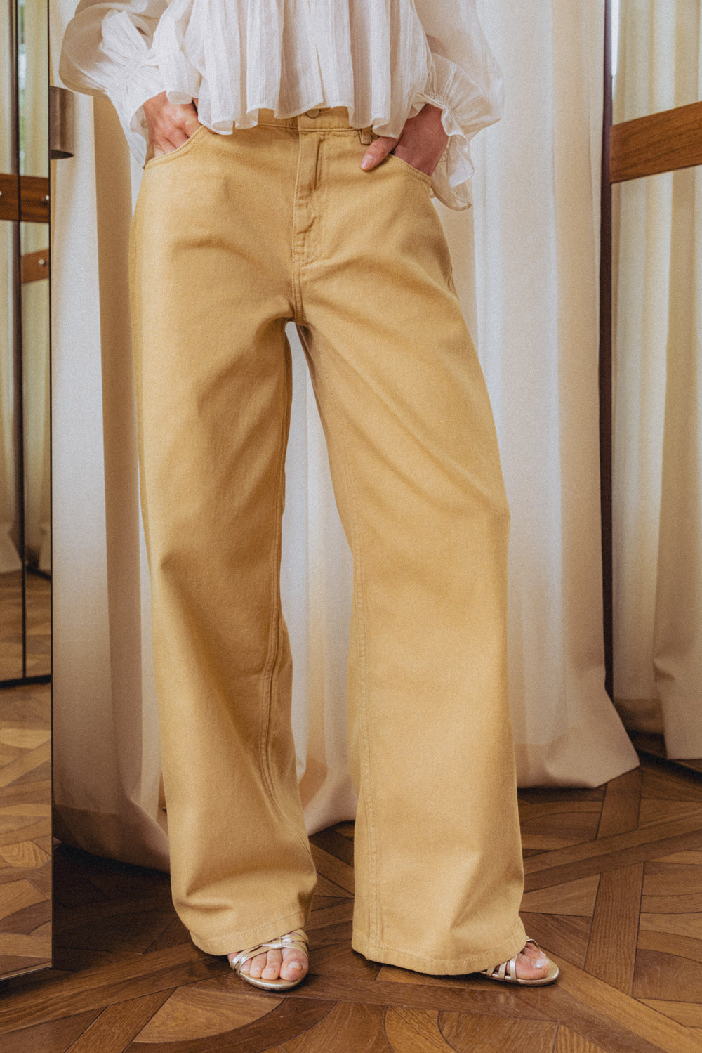 Jean Jim camel