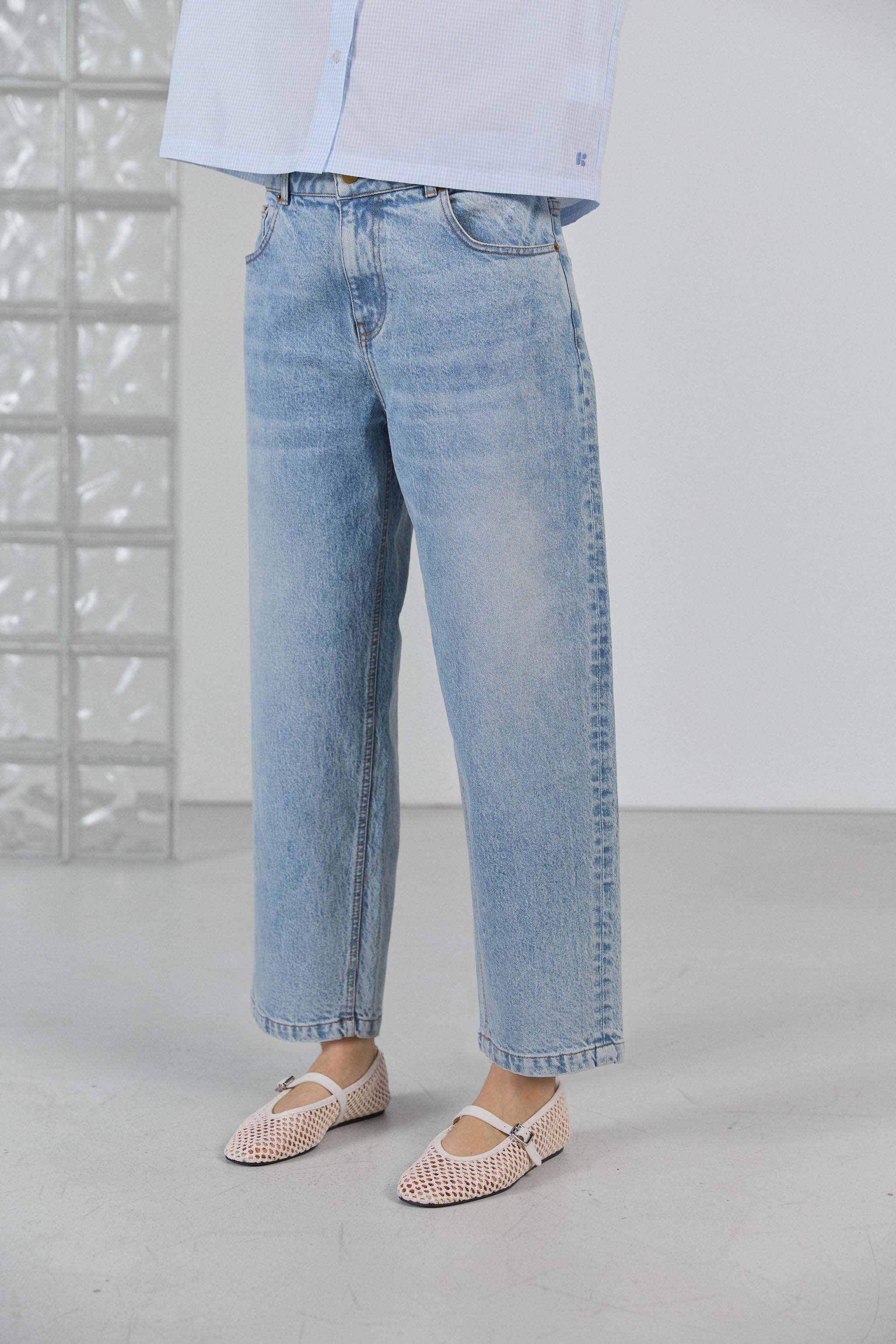 Jean Zack bleached blue