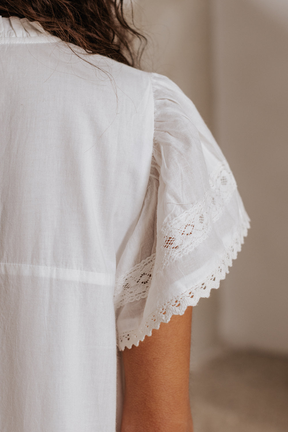 Robe Judith blanche