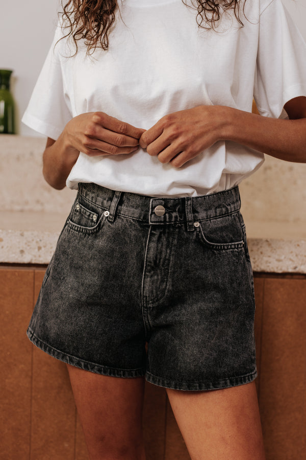Short Jules faded black
