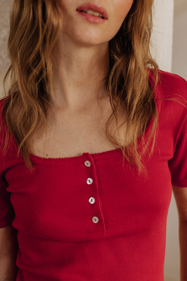 Clara red T-shirt