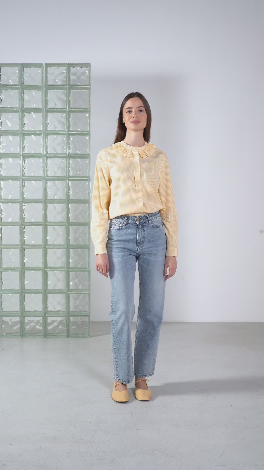 Vidéo Jean Harper bleached blue